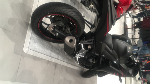 Imagen 4 de 9 de Yamaha Yzrf R3