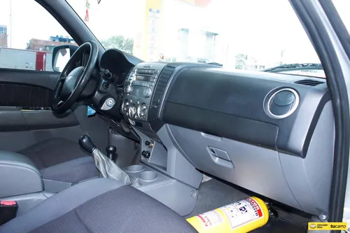 Ford Ranger 2.6 4x4 2011