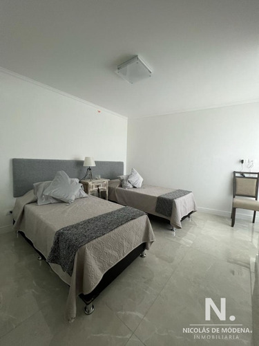 Departamento En Venta En Edificio Miami Boulevard Ii, A Pasos Del Mar
