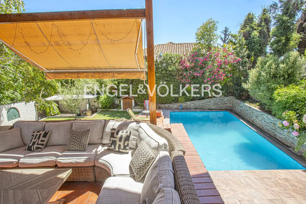 Imagen 2 de 30 de Venta Casa En Quinchamalí / Mall Sport, Las Condes