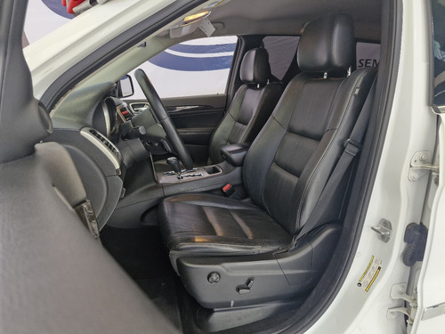 Jeep Grand Cherokee Laredo V6 Lujo 4x2 At