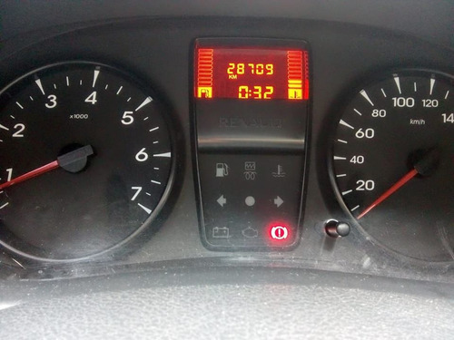 Renault Clio Hatch Financio Mesmo Com Score Baixo