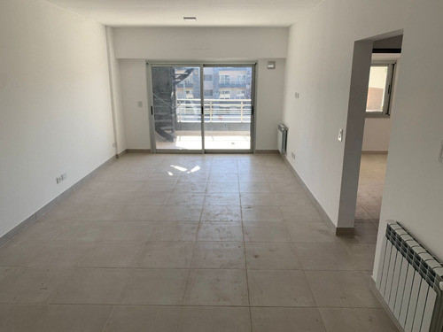 Imagen 7 de 10 de Venta - Depto 2 Ambientes Con Cochera En Ayres De Canning