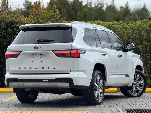 Toyota Sequoia 3.5 V6 Capstone