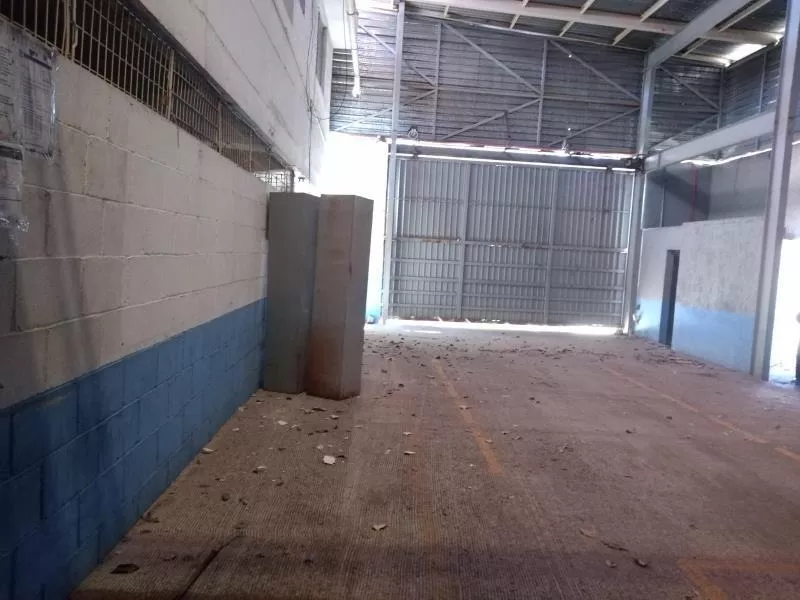 Bodega Comercial En Renta Magallanes