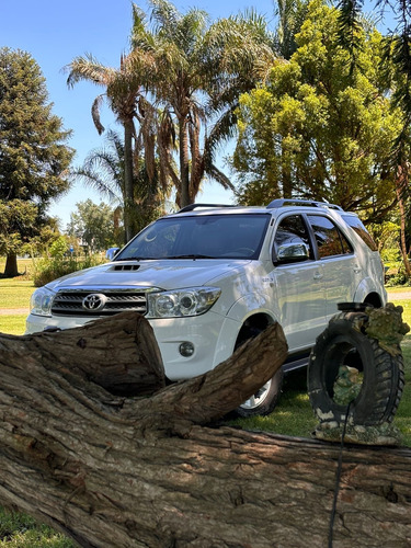 Toyota Hilux Sw4 3.0 I Srv C/cuero 4x4 (2009)