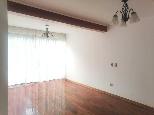 Hermosa Casa Recién Renovada - 851 (104141)