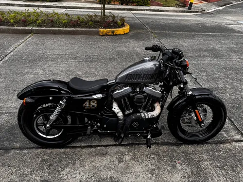 Harley Davidson 48 Hard Candy Custom