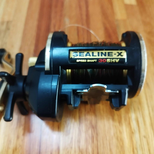 Reel Daiwa 30 Japonés Dorado De Los Mejores Del Mercado