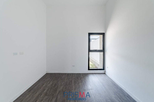 Imagen 14 de 19 de Duplex En Venta. 2 Dormitorios. Prados De Manantiales.