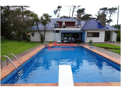 Excelente Casa En La Mansa A 300 Metros Del Mar - Ref: 5571