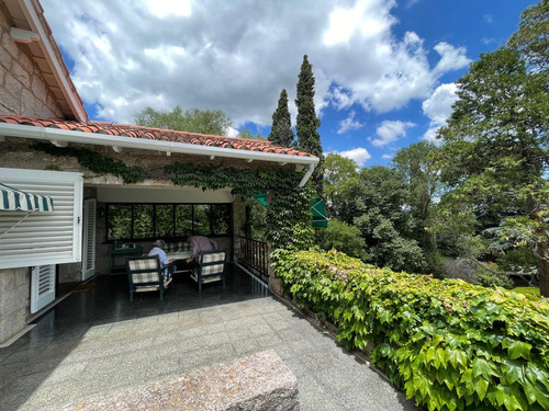Casa En Venta - La Cumbre. Córdoba