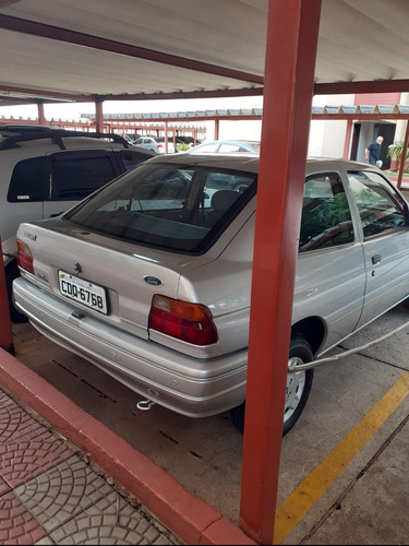 Ford Escort Gl 1.6