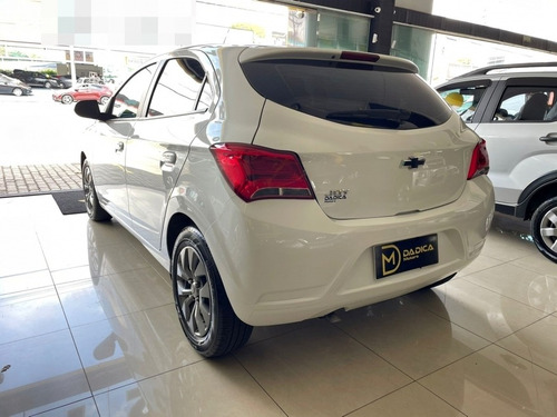 Imagem 10 de 13 de Chevrolet Joy 1.0 Black Edition 8v Flex 4p Manual