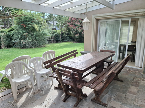 Casa Terrazas Al Golf . Pinamar . Oportunidad .