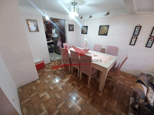 Hermosa Casa De Dos Pisos, 4 Dormitorios Y 2 Baños, Paine