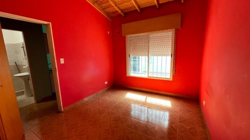 Imagen 4 de 12 de Departamento Tipo Casa En Venta En Lanus Oeste