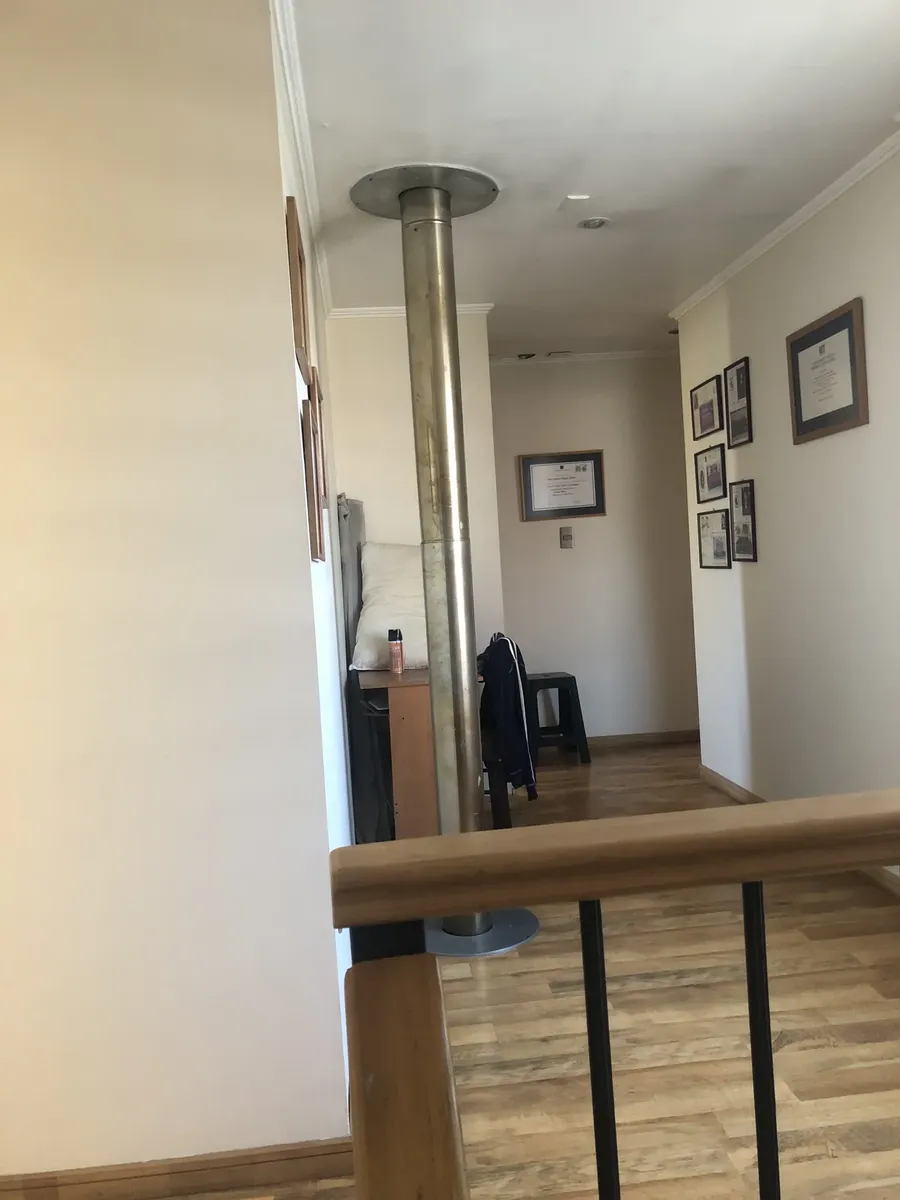 Imagen 3 de 3 de Casa De Material De 2 Pisos, Pasos Super, Consult Y Biotren