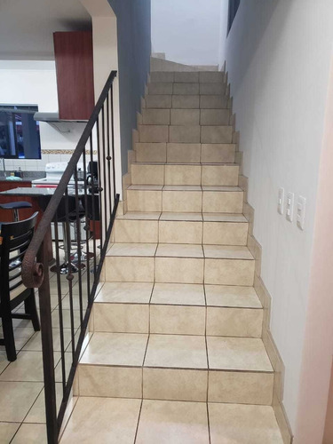 Imagen 2 de 14 de Se Vende Linda Casa En Condominio En Alajuela Cerca Centro