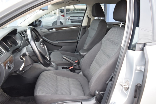 Imagen 12 de 16 de Volkswagen Vento 46651764