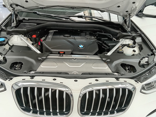 BMW X3 5p xDrive 30i X Line L4/2.0/T Aut