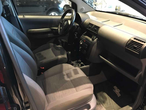 Volkswagen Fox 1.6 Sportline 2008 - Defranco Motors