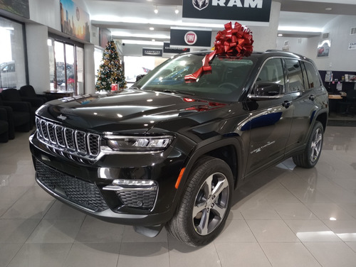 Jeep Grand Cherokee Limited V6 2023 Con Quemacocos