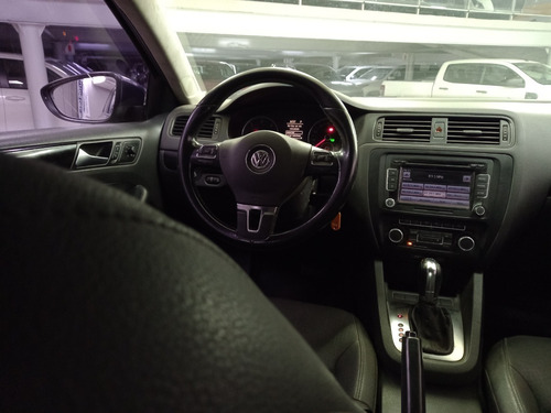 Imagen 15 de 15 de Volkswagen Vento 2.0 Luxury Tdi Dsg 2011