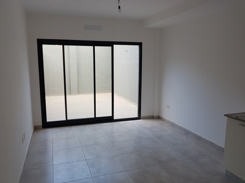 Departamento Pb Monoambiente Con Patio