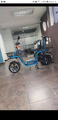 Imagen 6 de 15 de Ecoriders Vespa Y Citi Coco