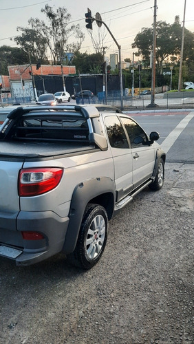 Imagem 5 de 9 de Fiat Strada 2016 1.8 16v Adventure Cab. Dupla Flex 3p