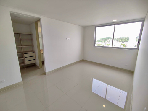 Imagen 25 de 29 de Venta De Apartamento En Manga.