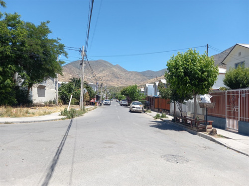 Casa En Venta De 2 Dorm. En Lampa