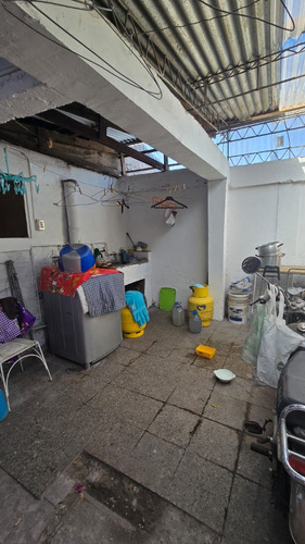 Cómoda Casa En Un Barrio Consolidado Y Familiar