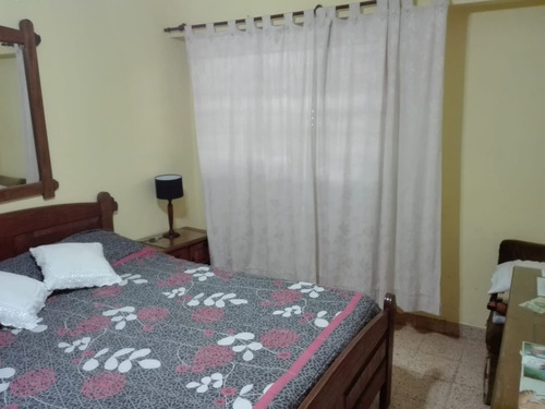 Imagen 3 de 11 de Venta De Casa Sobre Avenida 44