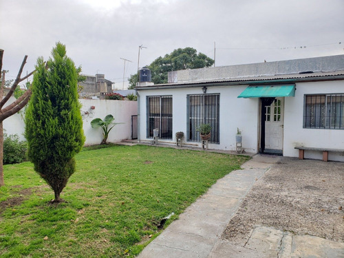 Casa 4 Ambientes + Departamento, Quincho Y Pileta A 6 Cuadras De Estación José C. Paz