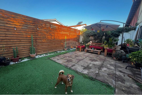 Casa Remodelada. Amplio Patio. Acceso A Club House