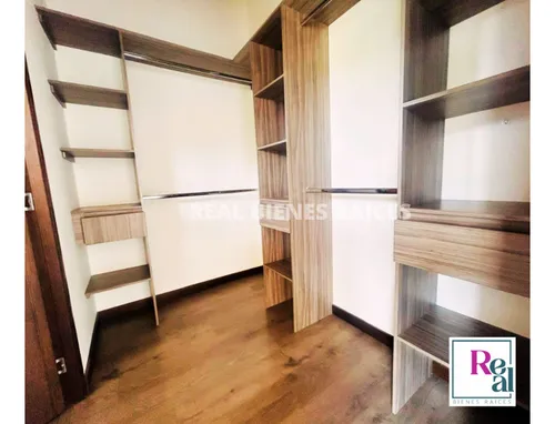 ¡casa En Arriendo Con Excelente Ubicación Y Comodidades!