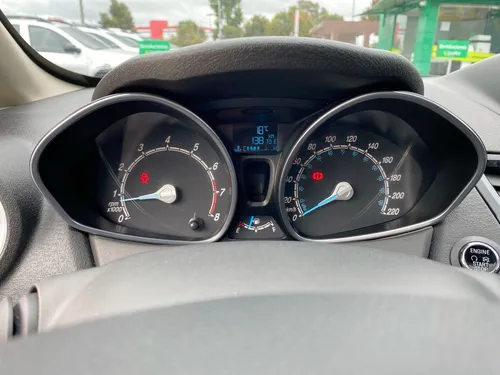 Ford Fiesta 1.6 Titanium Mt