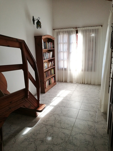 Imagen 3 de 14 de Vendo Casa 4 Dormitorios Gas Natural A 3 Cuadra De Playa