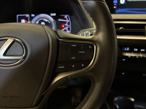 Lexus Ux250H 2.0 VVT-I DYNAMIC