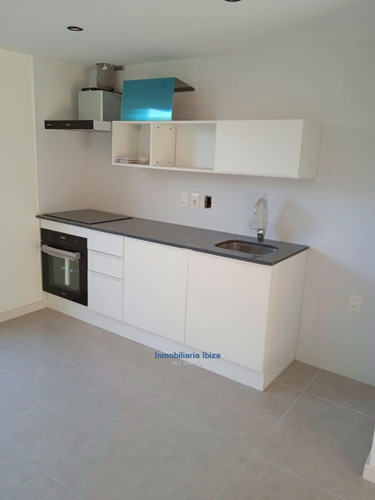 Imagen 6 de 15 de Casa Nueva 2 Dormitorios, Cochera. Carrasco Norte Con Renta