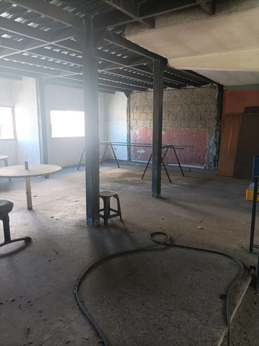 Imagen 8 de 14 de Se Vende Céntrico Edificio En La Avenida Independencia Los Teques