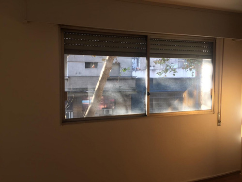 Apartamento En Alquiler De 2 Dormitorios En Centro