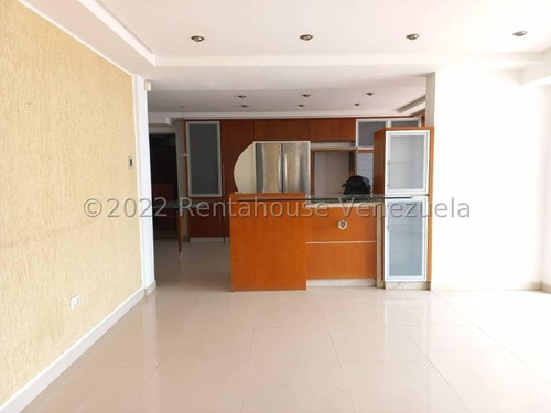 Imagen 4 de 29 de Hermosa Casa Unifamiliar, Moderna, Con Cocina Semiequipada En Trigal Norte, Pisos De Porcelanato, Area De Bar Con Aire Splitt Que Abarca Para La Sala Patio Confortable, Ubicada En Calle Cerrada