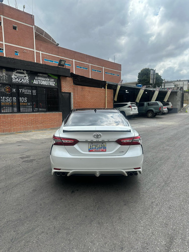 Toyota Camry Xse