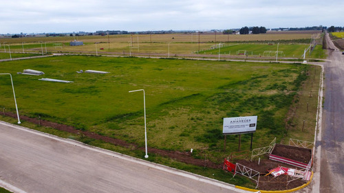 Terreno En Barrio Residencial Arroyo Amanecer