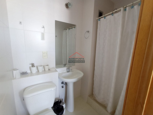 Hermoso Apartamento En Punta Del Este- Ref: 5420