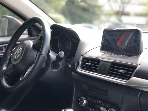 Mazda 3 Touring Sedan 2.0 Mecanico