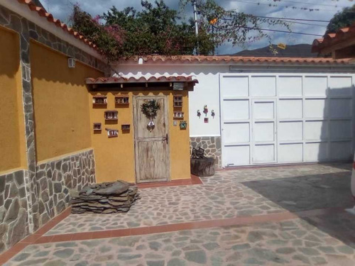 Imagen 19 de 21 de Quinta El Toro Las Delicias Maracay Aragua
